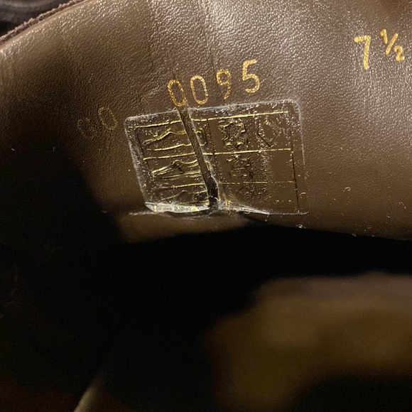 LOUIS VUITTON SNEAKERS - Picture 10 of 10